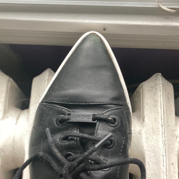Black DKNY sneakers in leather - Picture 2 of 5